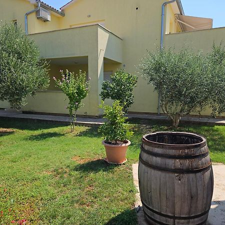 Apartmani Prodan 2 Фажана Экстерьер фото